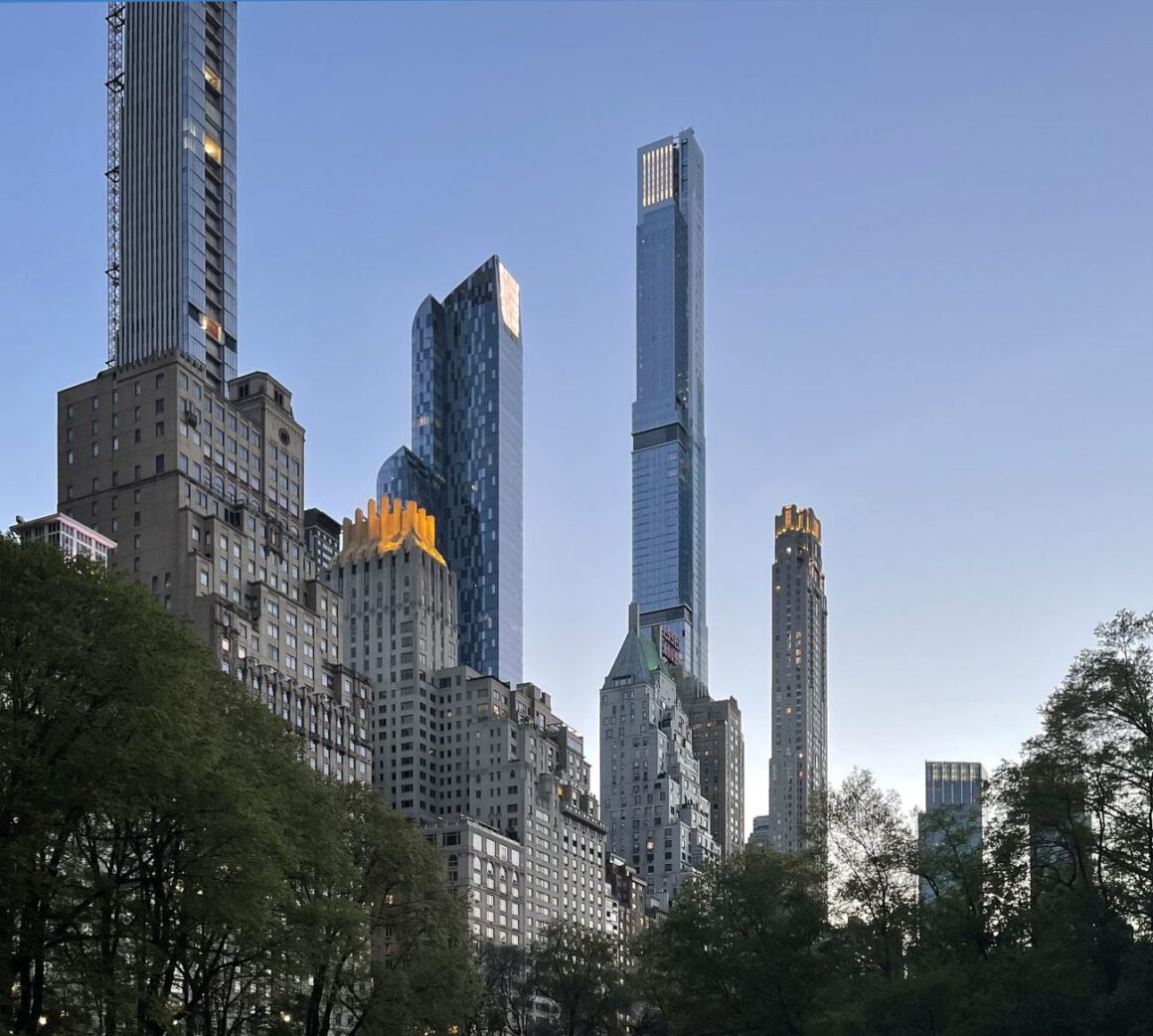 Adrian Smith + Gordon Gill Central Park Tower