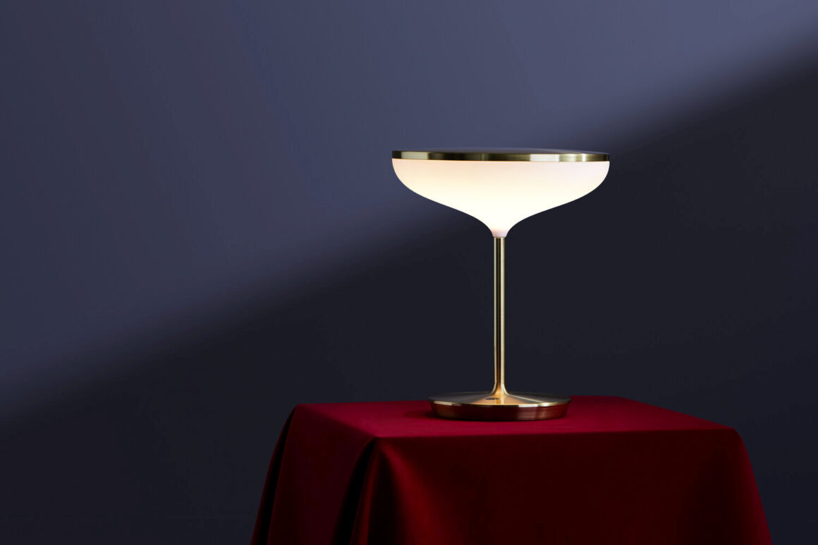 Aristotelis Barakos Antoinette table lamp