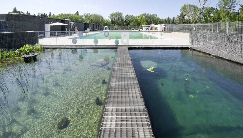 Borden Park Swimming Pool by gh3*
