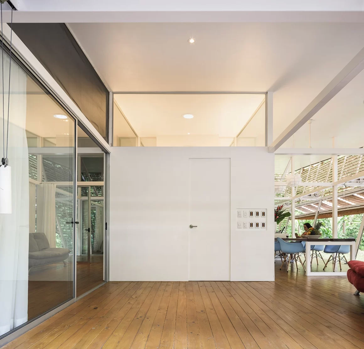 No Footprint House by Oliver Schütte