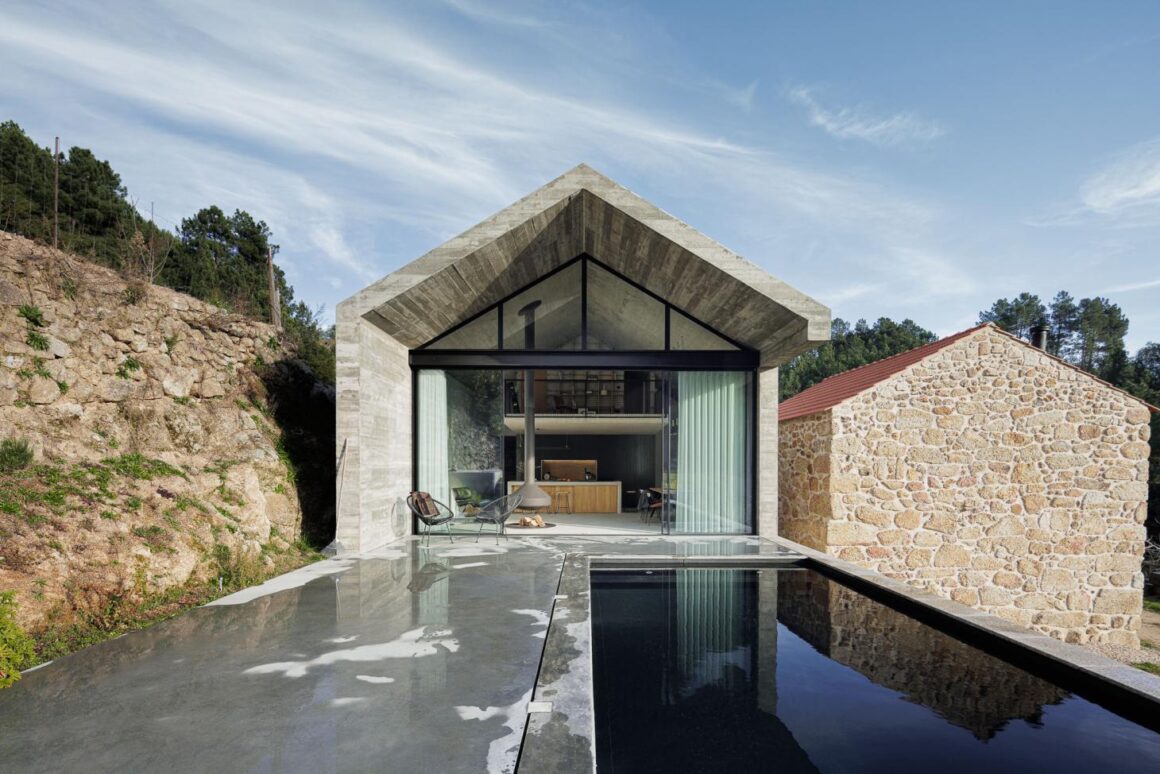NaMora House by Filipe Pina and David Bilo