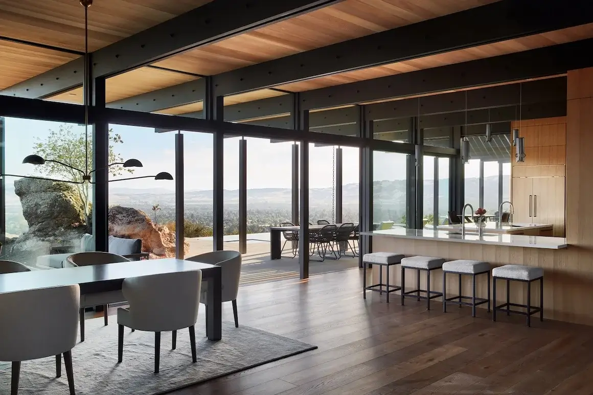 Sonoma Hilltop New Residence by Klopf