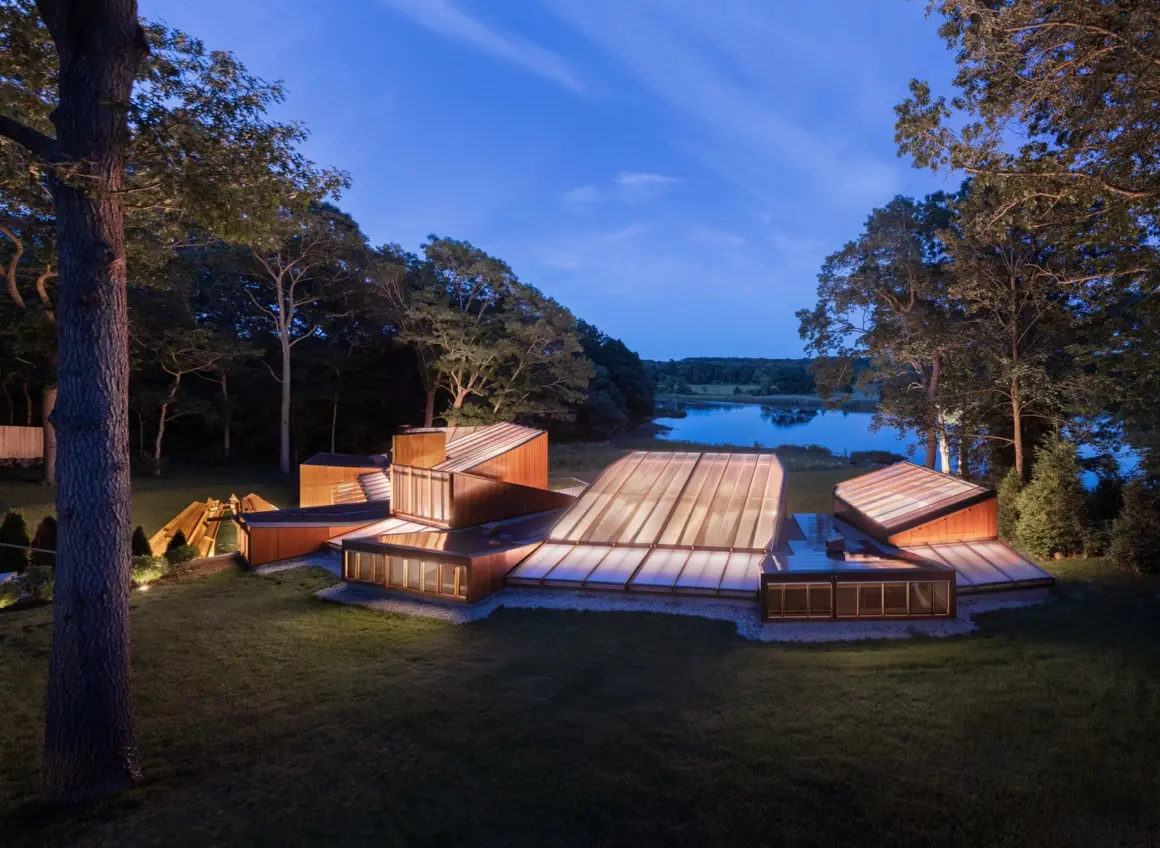 River House by Jonathan Levi Architects