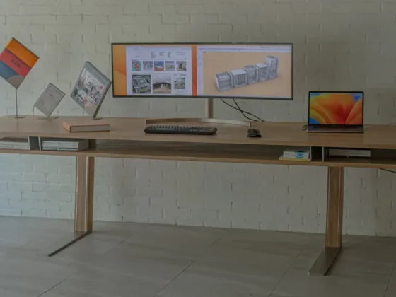 Floating Desk